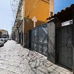 Palazzo Caracciolo Del Sole Frühstückspension 4*