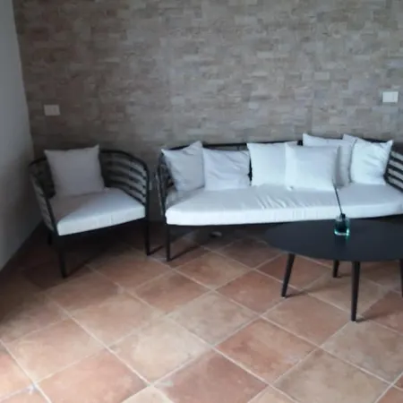 Bed & Breakfast Palazzo Caracciolo Del Sole 4*