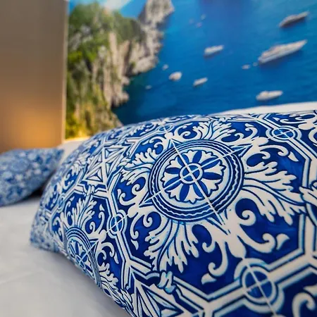 Bed & Breakfast Palazzo Caracciolo Del Sole 4*