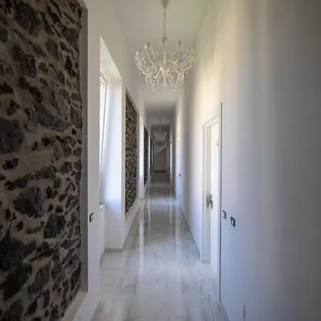 Palazzo Caracciolo Del Sole Bed & Breakfast