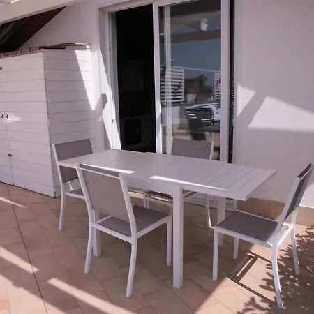 Bed & Breakfast Palazzo Caracciolo Del Sole 2*
