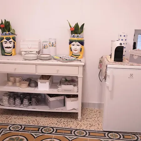 Palazzo Caracciolo Del Sole Bed & Breakfast Terzigno
