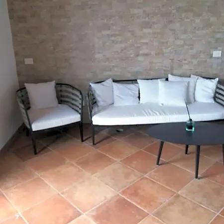 Frühstückspension Palazzo Caracciolo Del Sole 4*