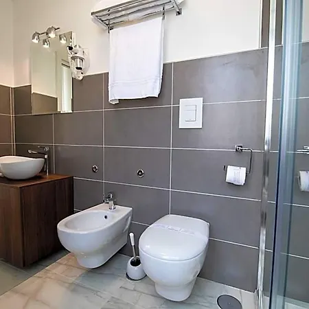 Frühstückspension Palazzo Caracciolo Del Sole 4*