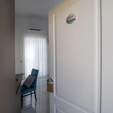 Palazzo Caracciolo Del Sole 4*