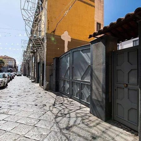 Palazzo Caracciolo Del Sole Frühstückspension 4*